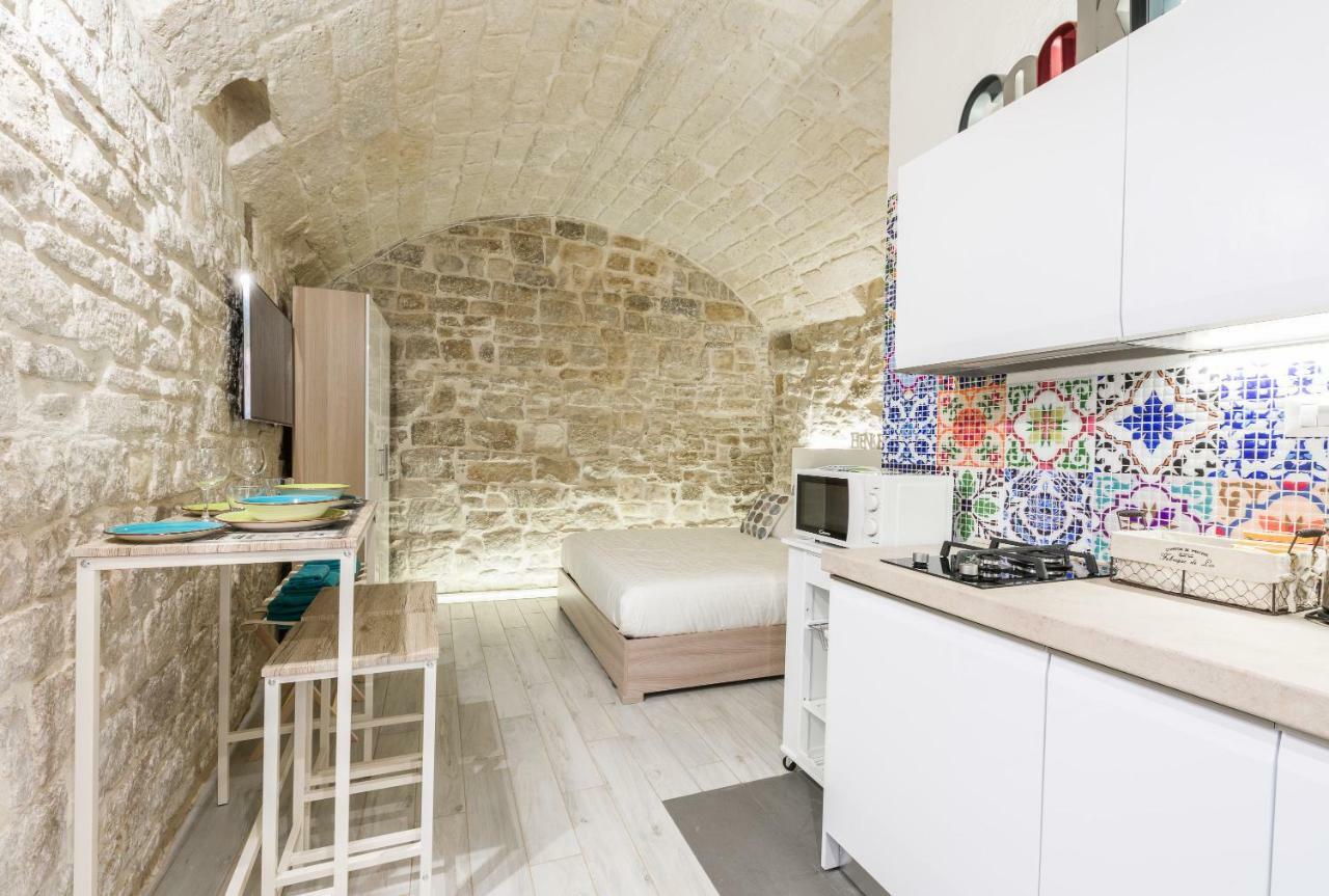San Nicola Old Town Apartment Casatuabari Exterior photo