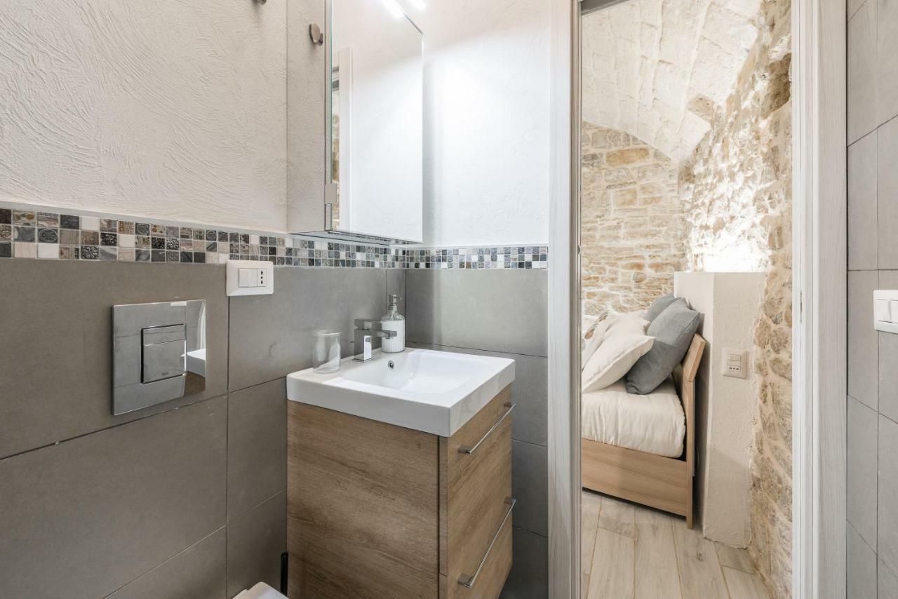 San Nicola Old Town Apartment Casatuabari Exterior photo