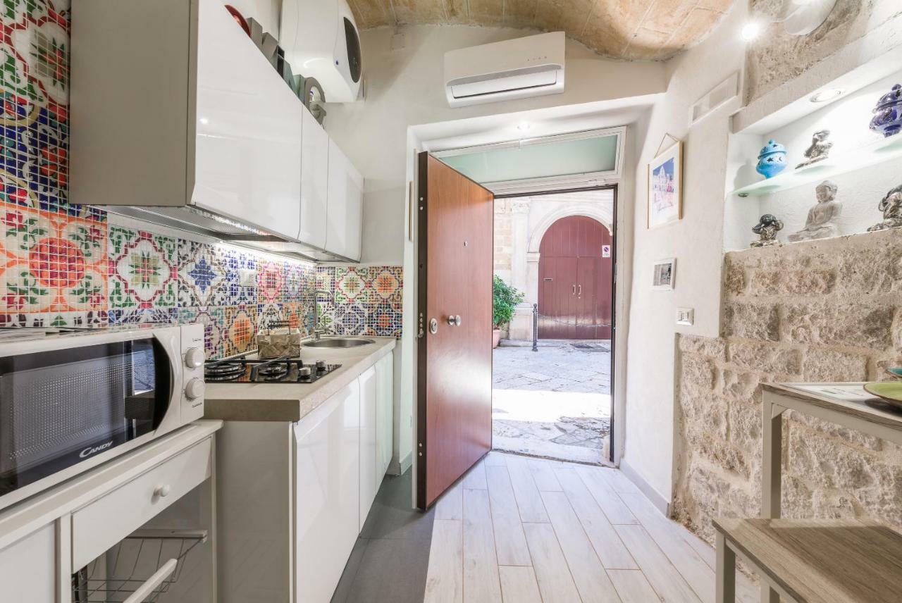 San Nicola Old Town Apartment Casatuabari Exterior photo